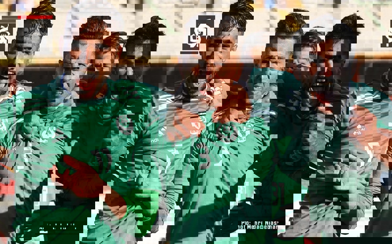 1699018