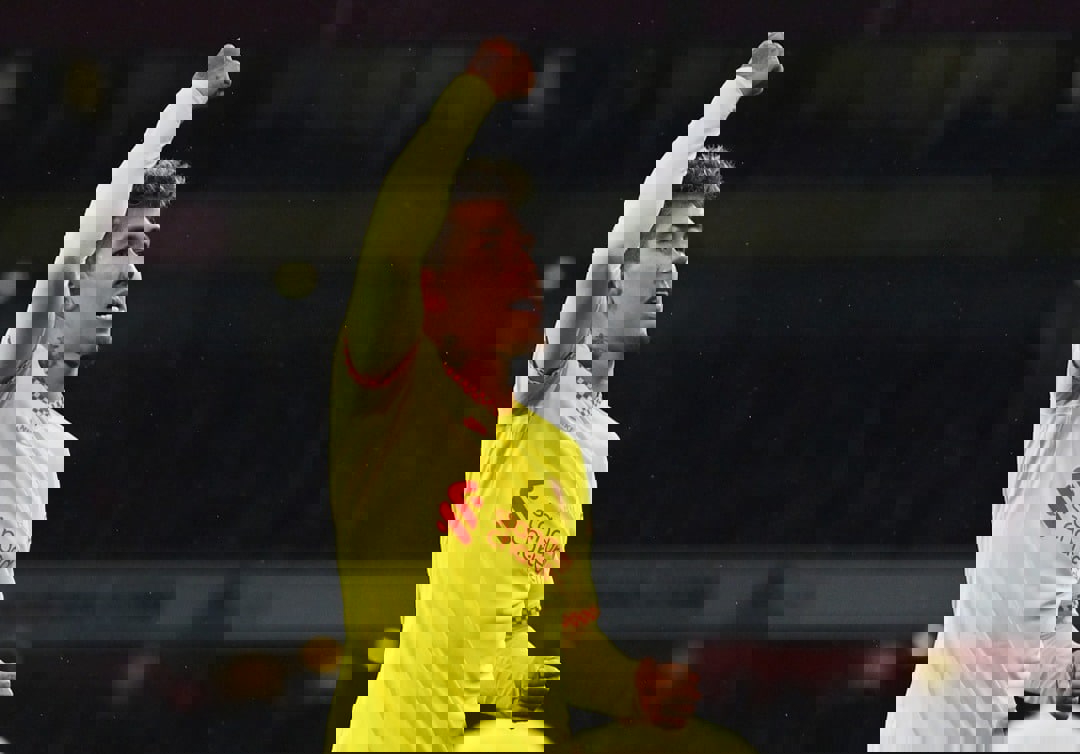 1699075