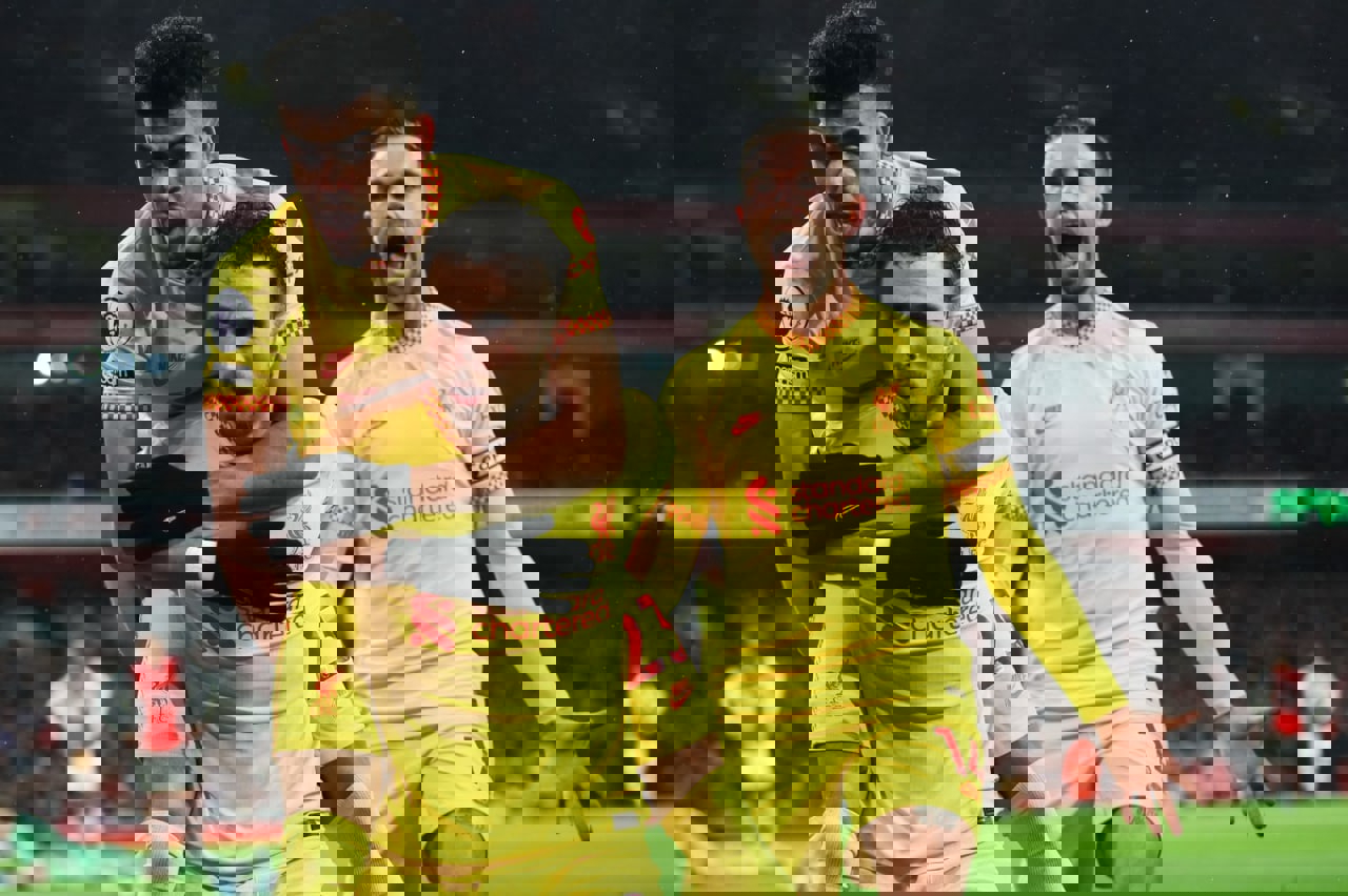 1699073