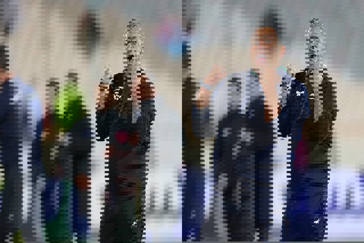 1699263