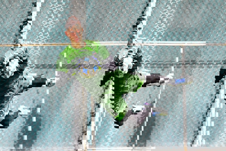 1699516