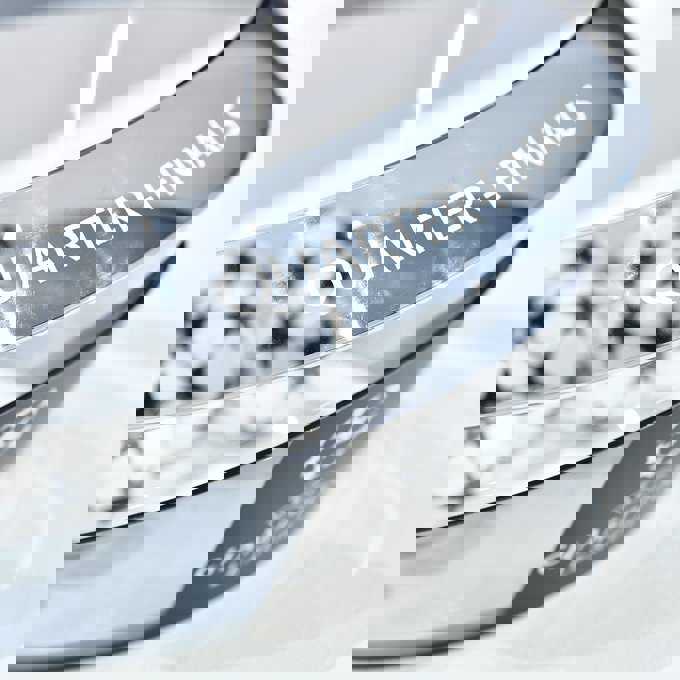 1699522