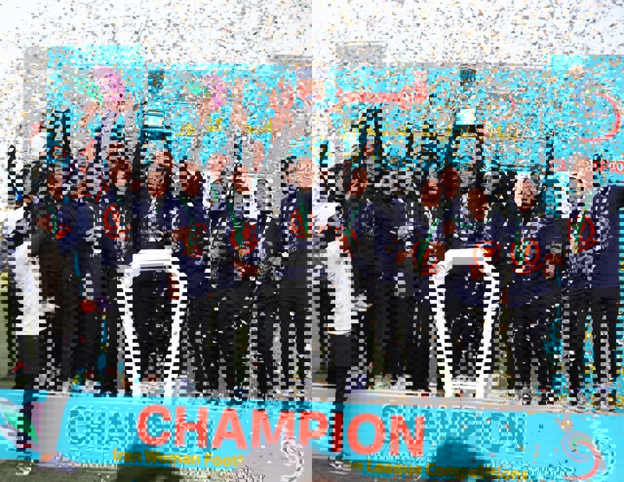 1699875