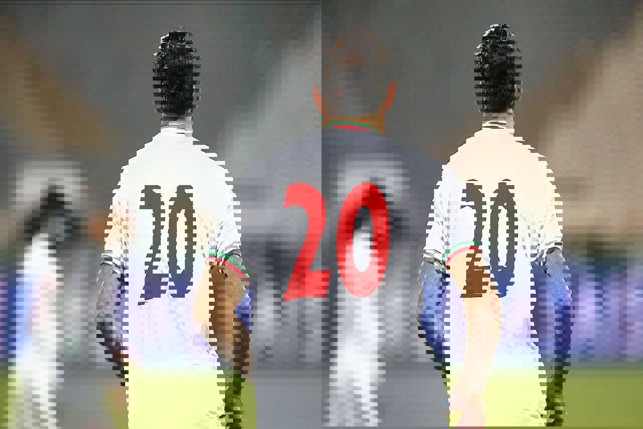 1699917