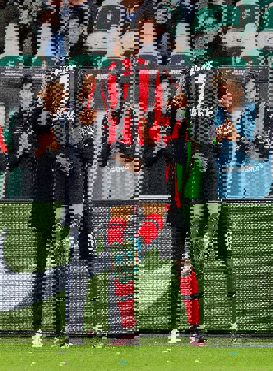 1700025