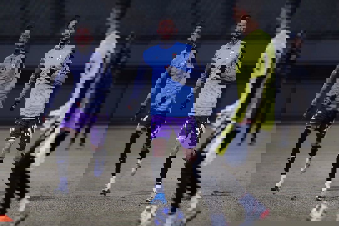 1700310