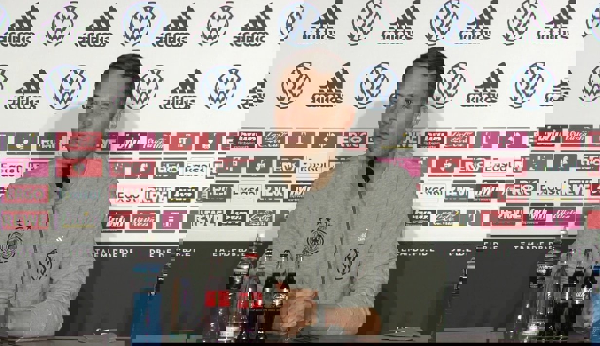 1700387