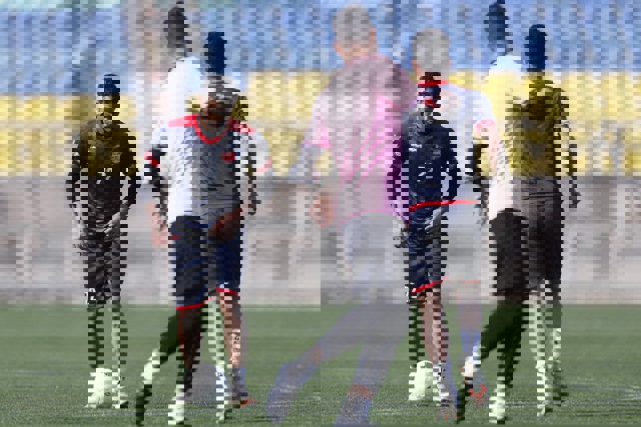 1700498