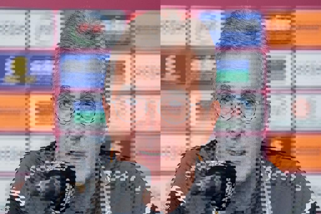 1700584