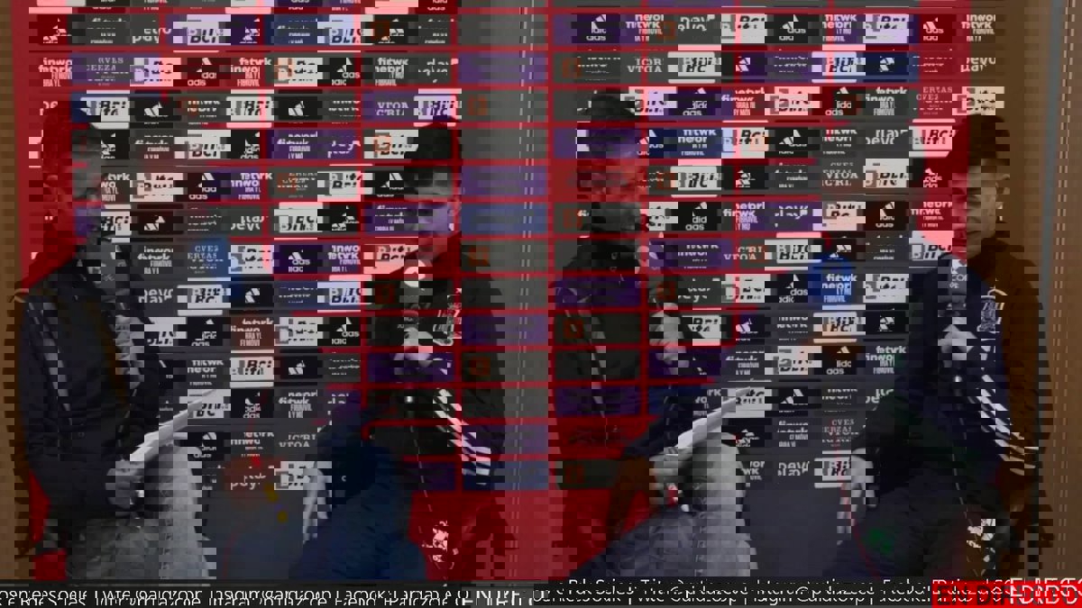 1700567