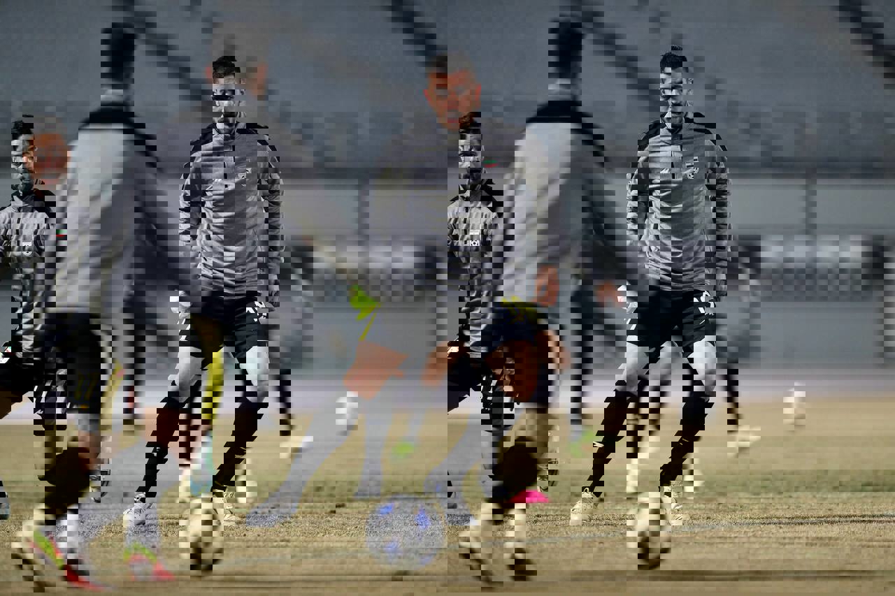 1700595