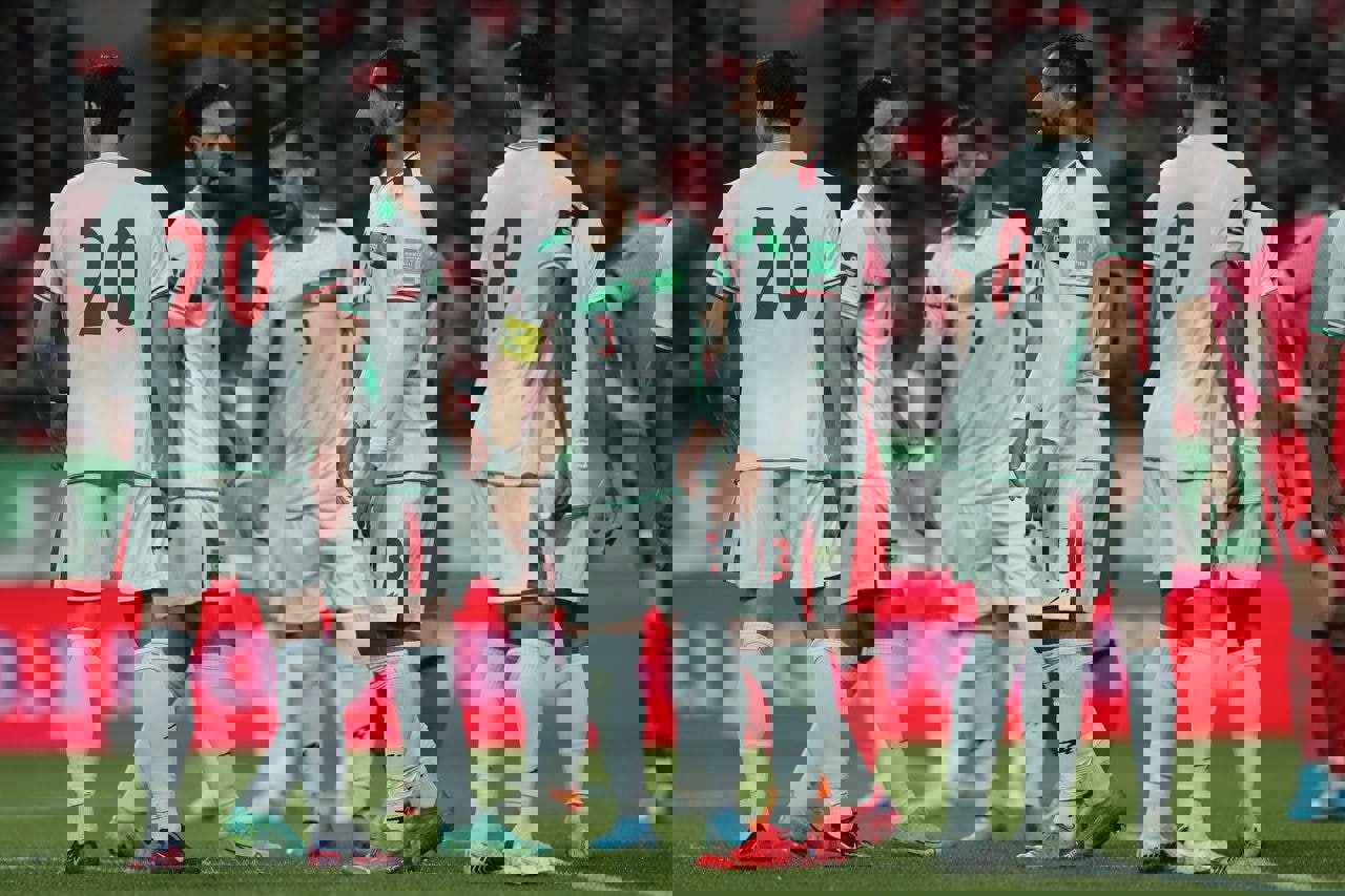 1700794