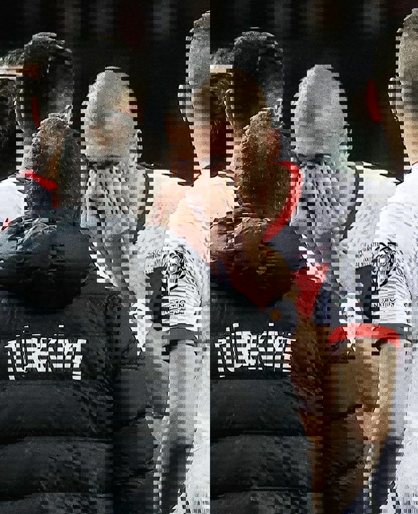 1700961