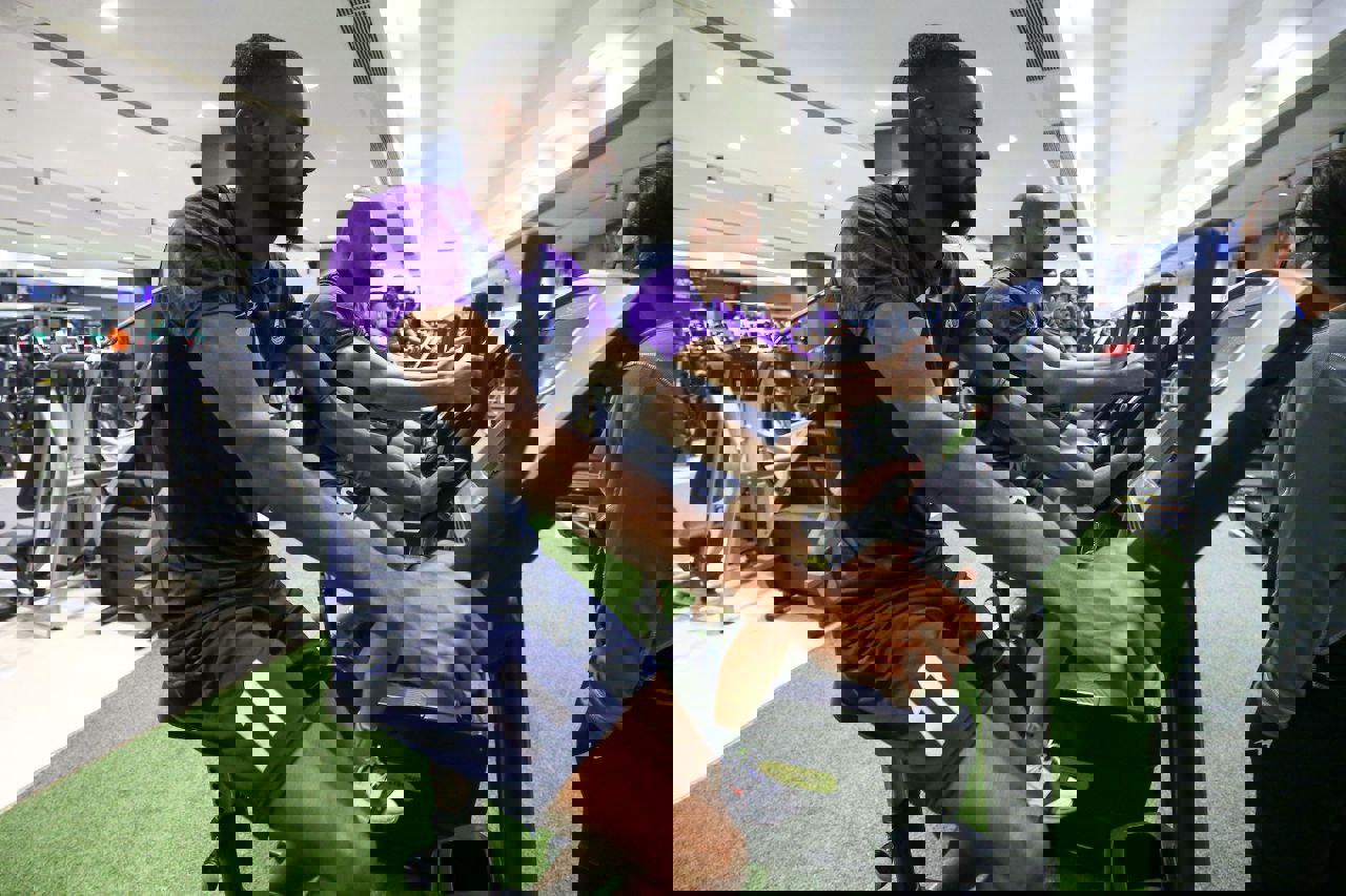 1701139