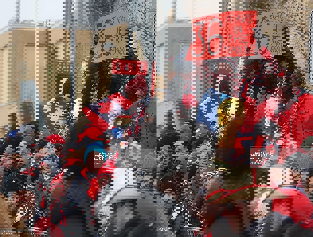 1701389