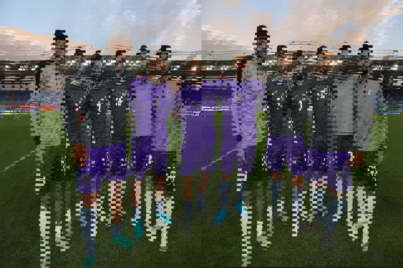 1701581