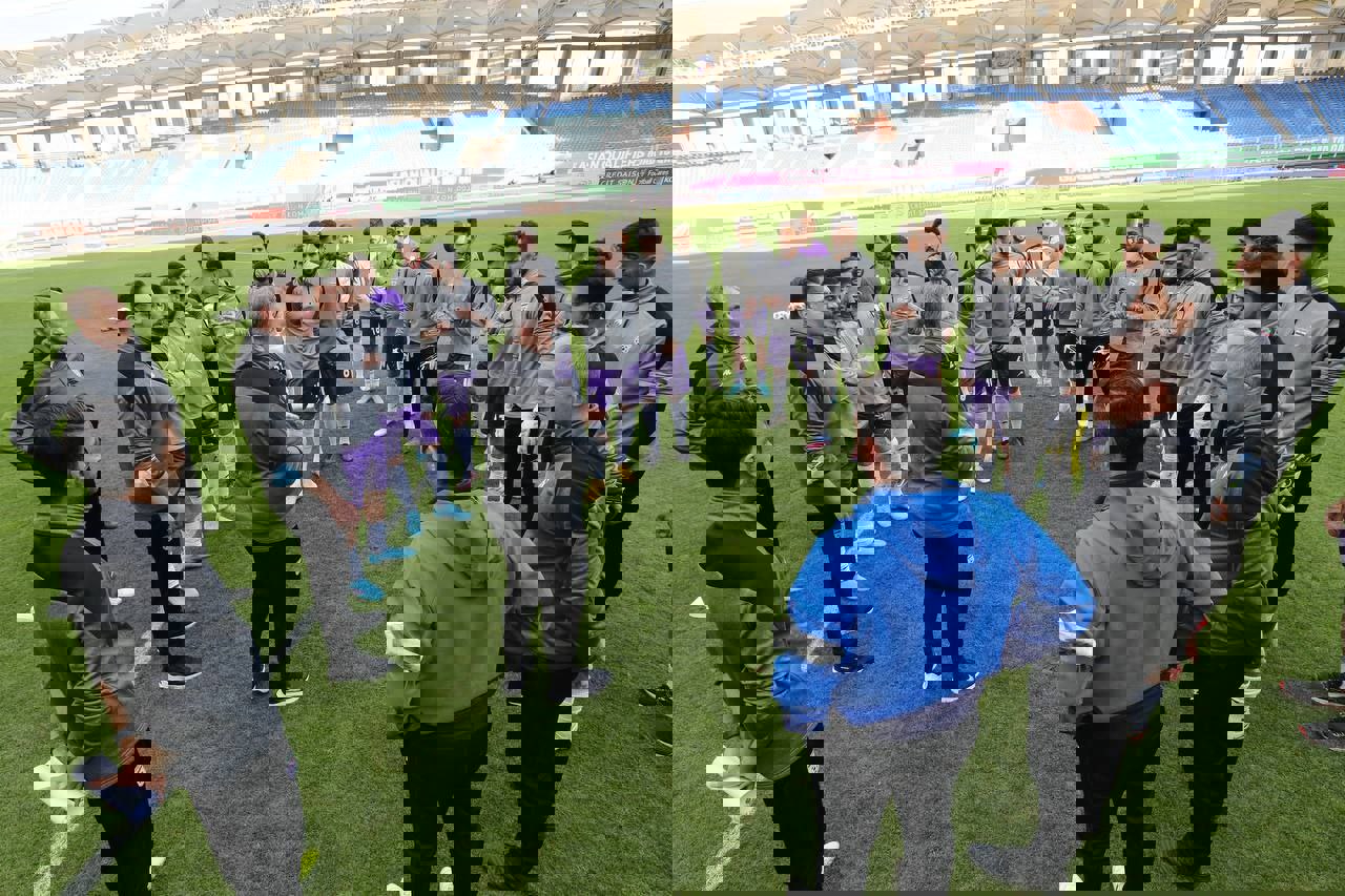 1701571