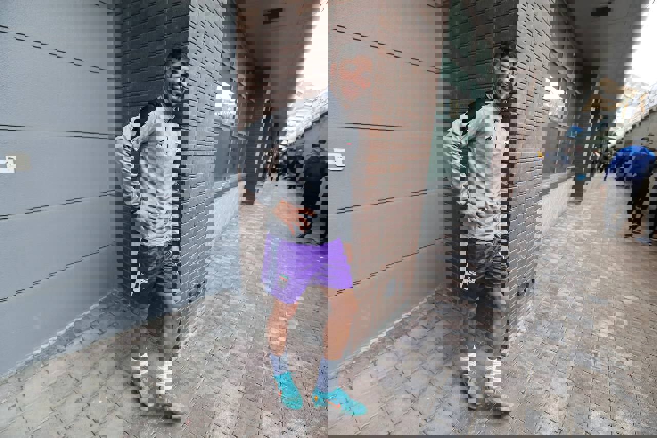 1701568