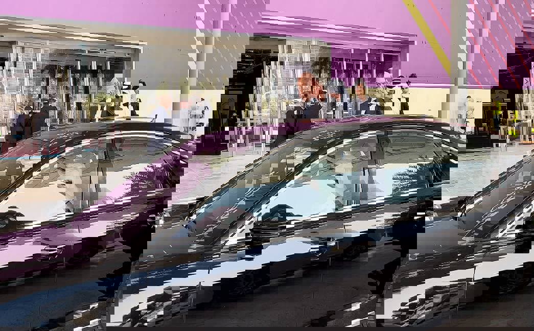 1701654