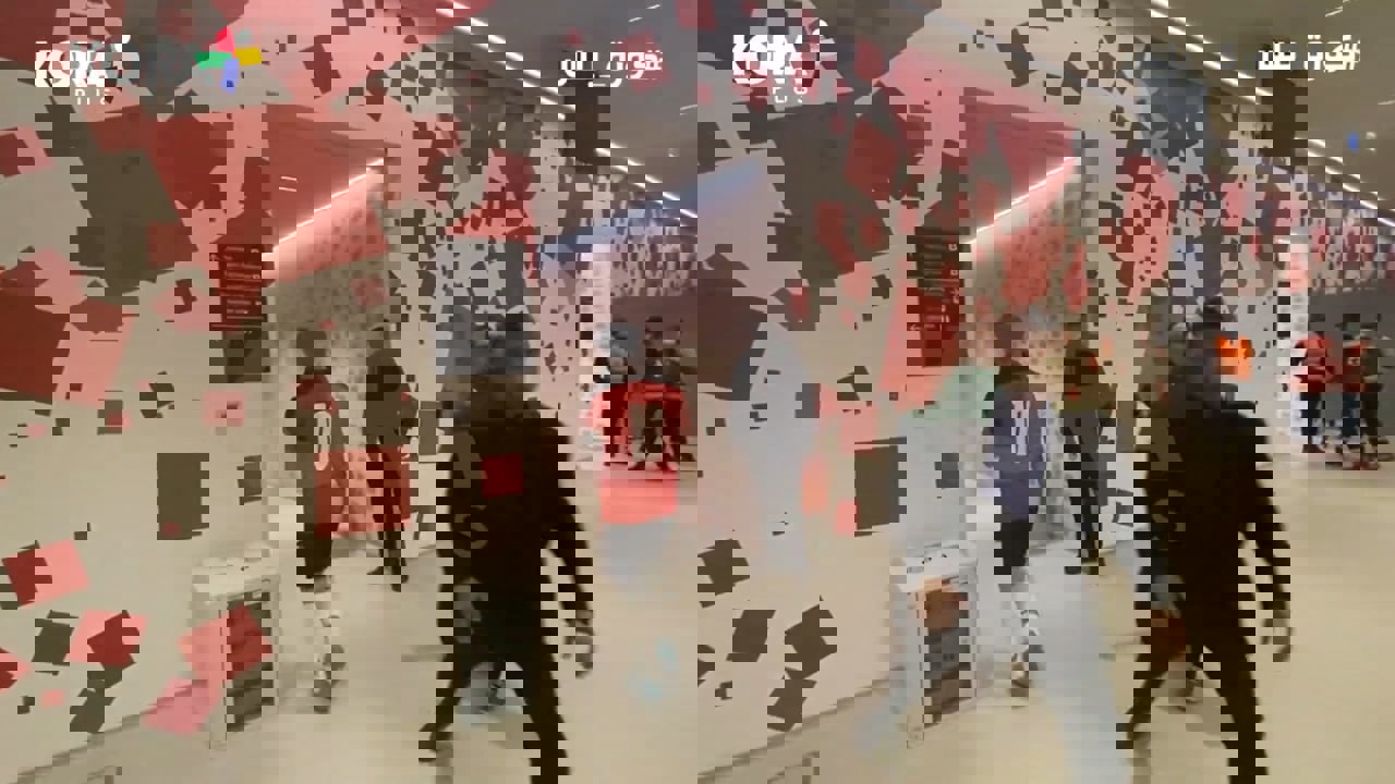 1701821