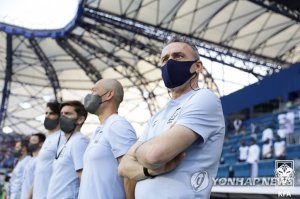 حرف‌های عجیب سرمربی کره پس از شکست 