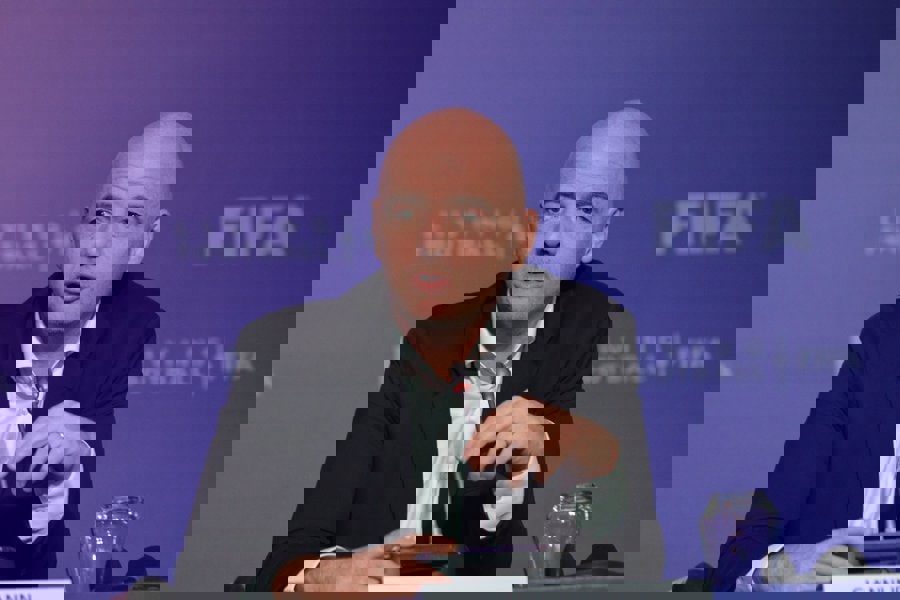 1702300