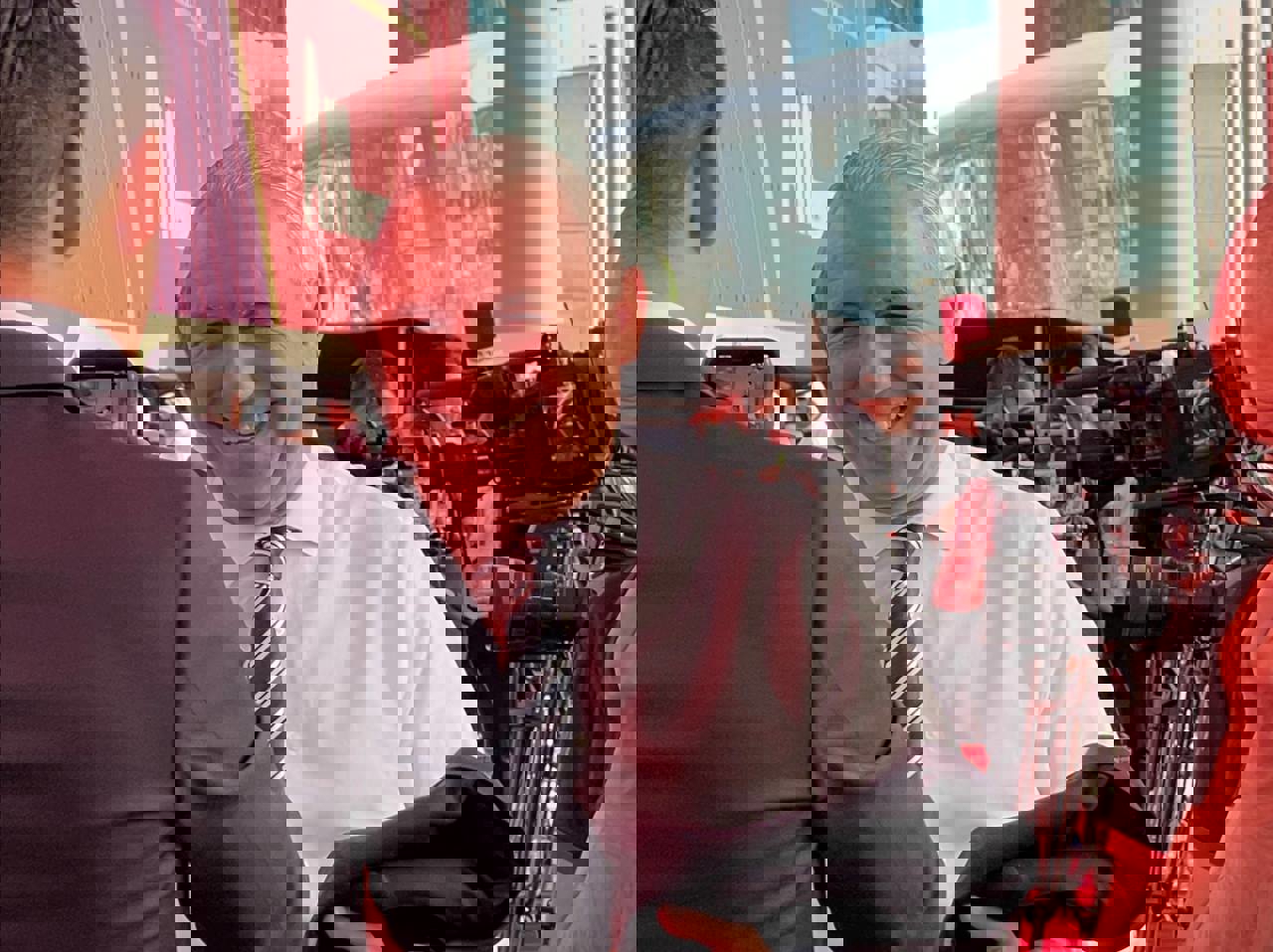 1702411