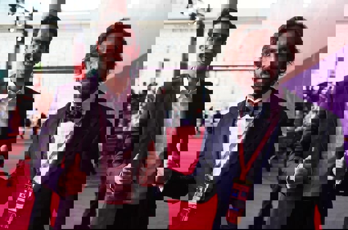 1702435