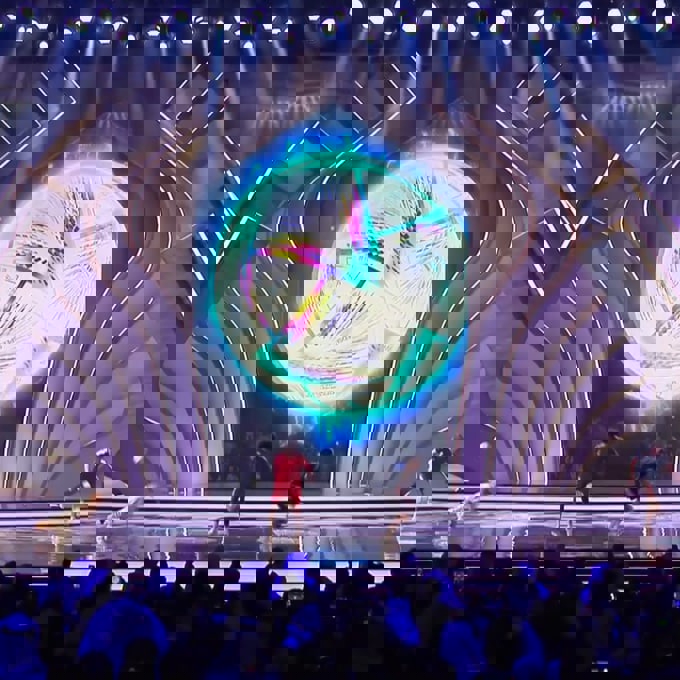 1702458