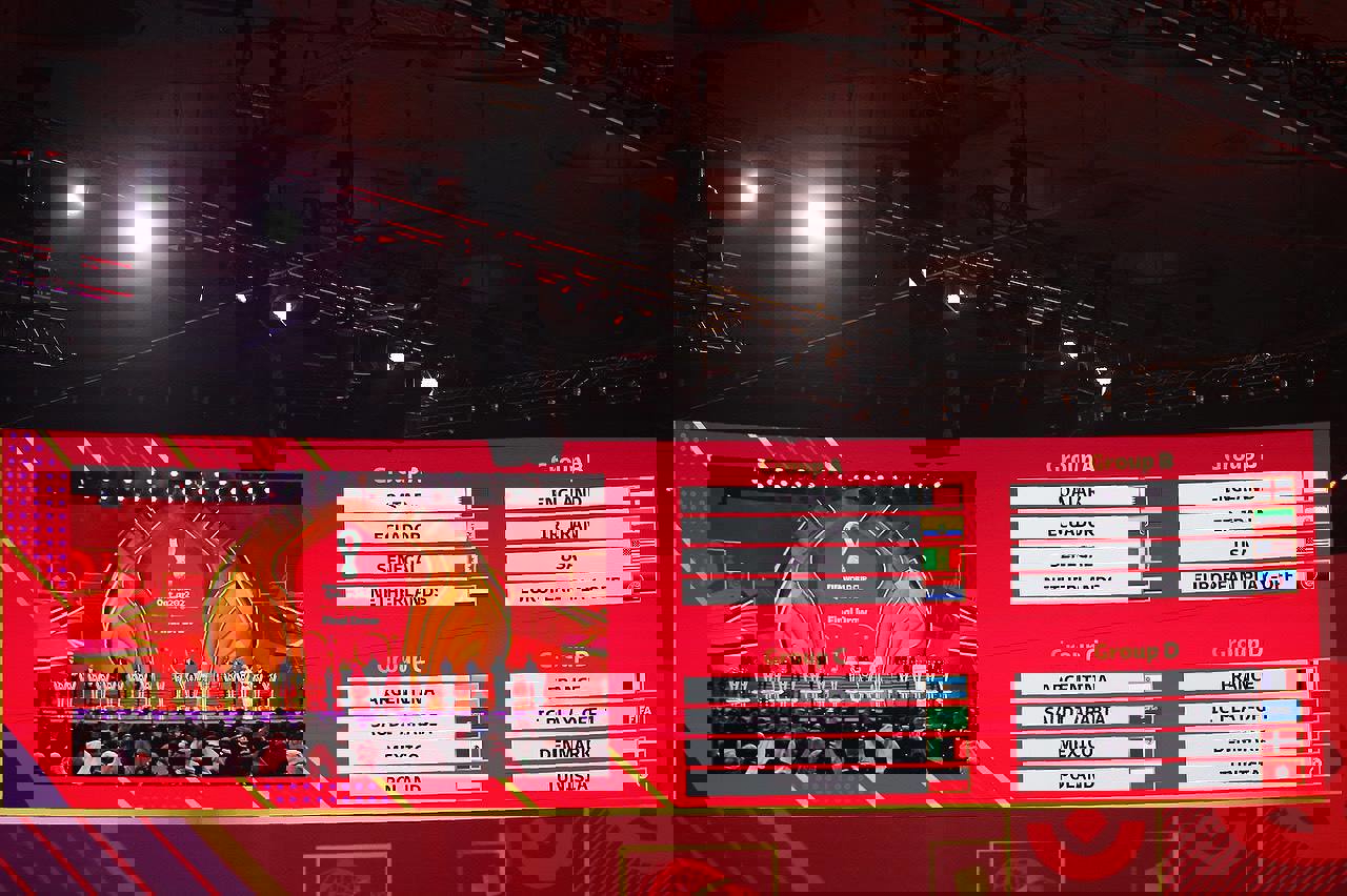 1702583