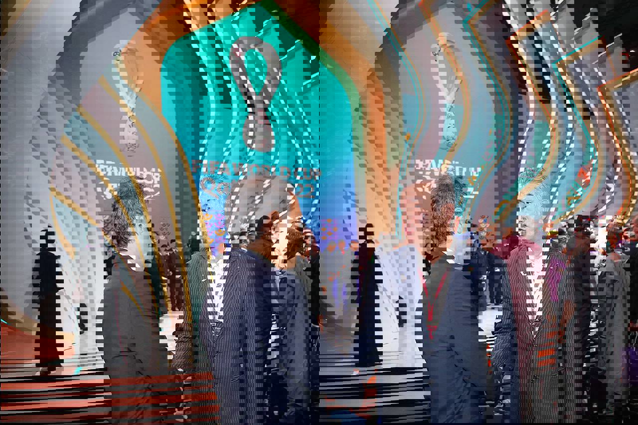 1702750