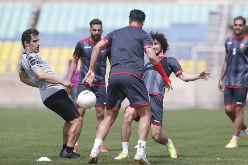 پرسپولیس بدون چهار ستاره مقابل هوادار