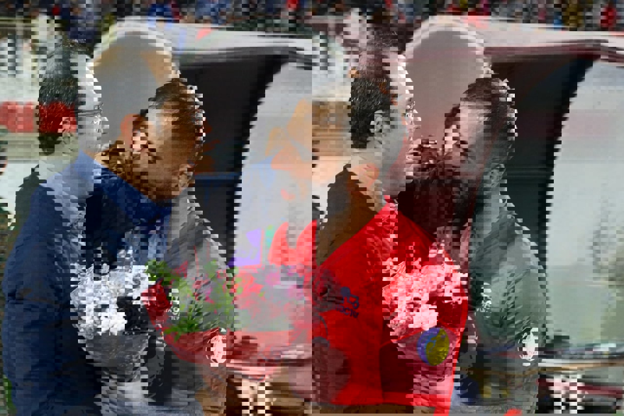 1703186