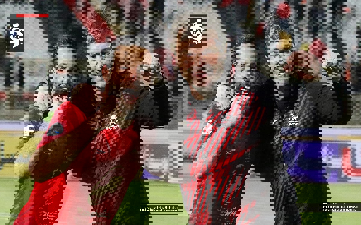 1703378