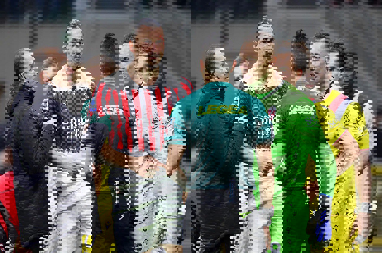 1703387