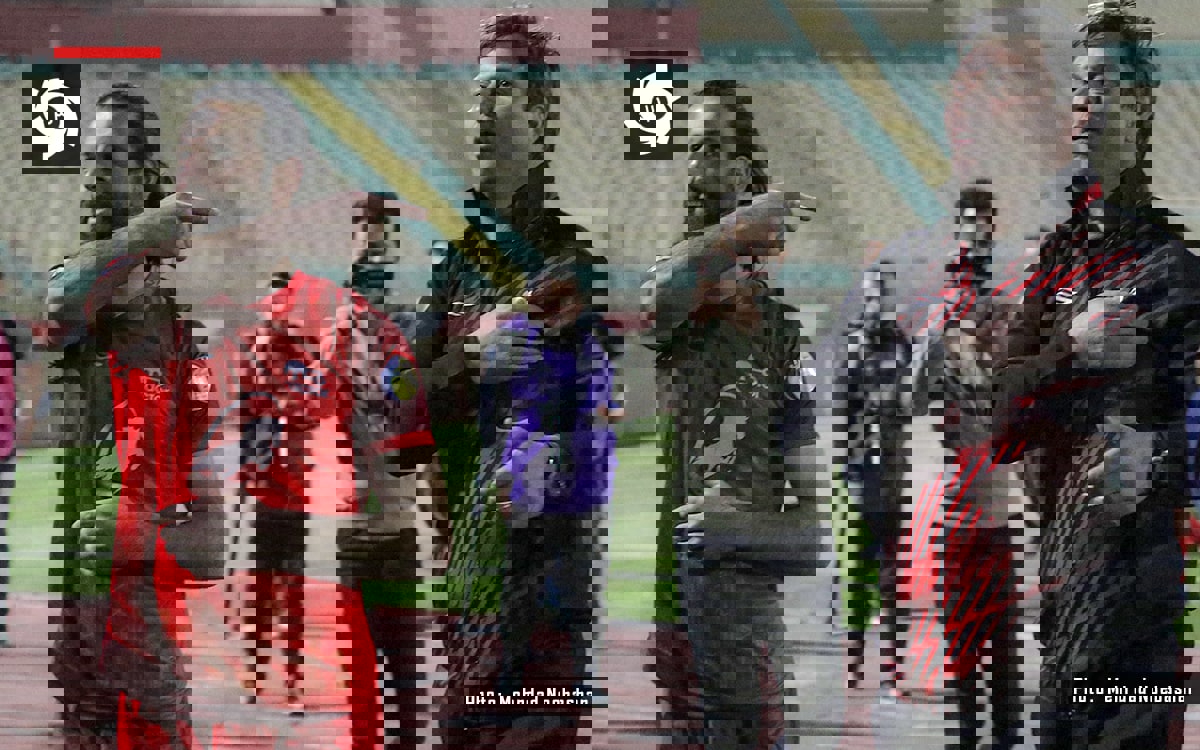 1703377