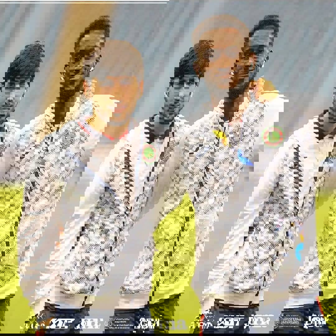 1704171