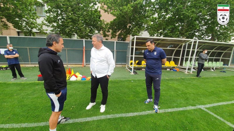 سرکشی اسکوچیچ به تمرین تیم مهدویکیا(عکس)