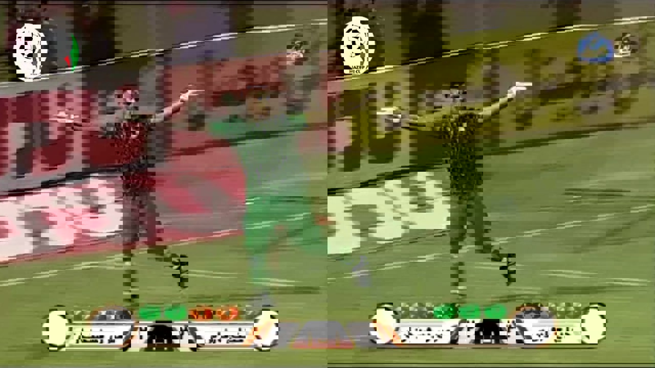 1704577