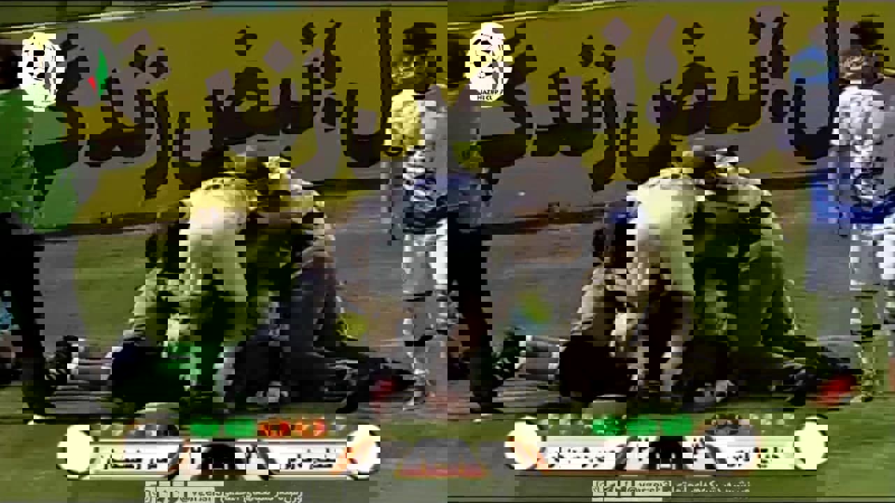 1704652