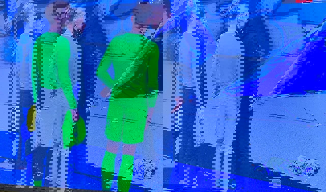 1704590