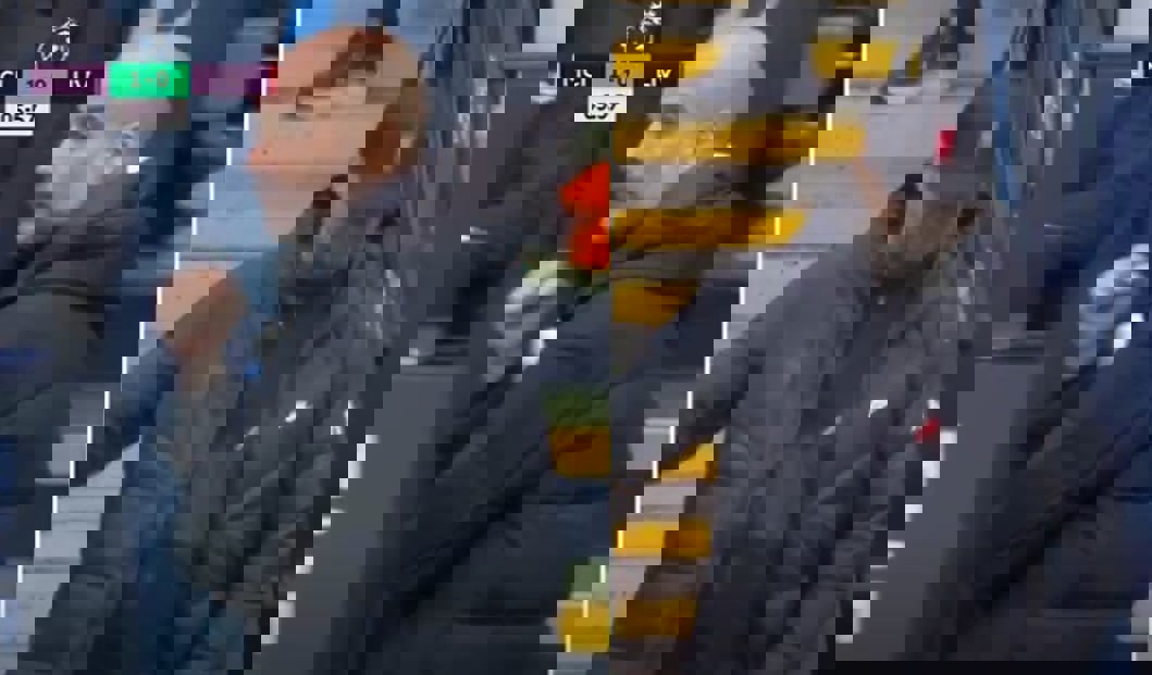 1704699