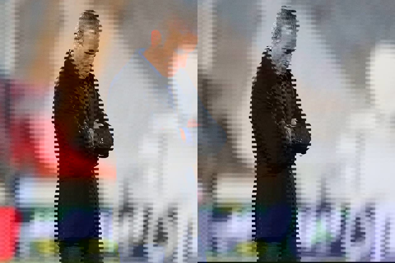 1704890