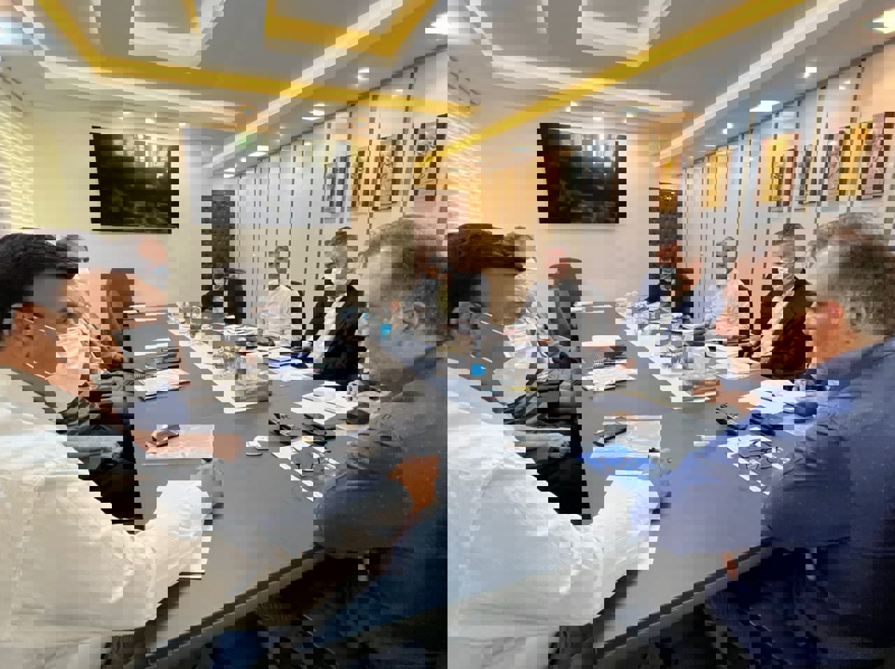1705372