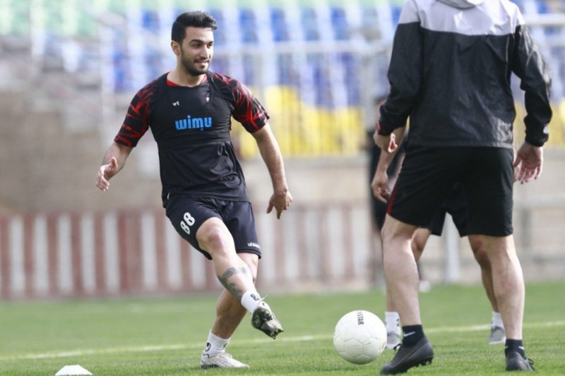 سیامک آماده تقابل خاطرهانگیز با پیکان (عکس)