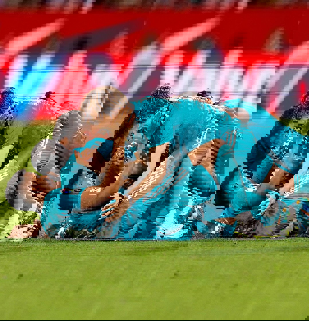 1706749