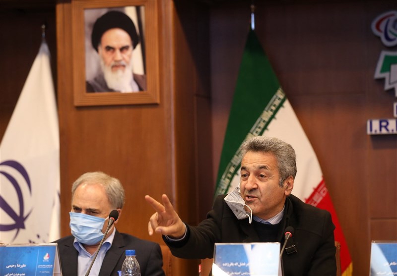 باقرزاده: یک نفر اضافه همراه شمشیربازان نمی‌رود