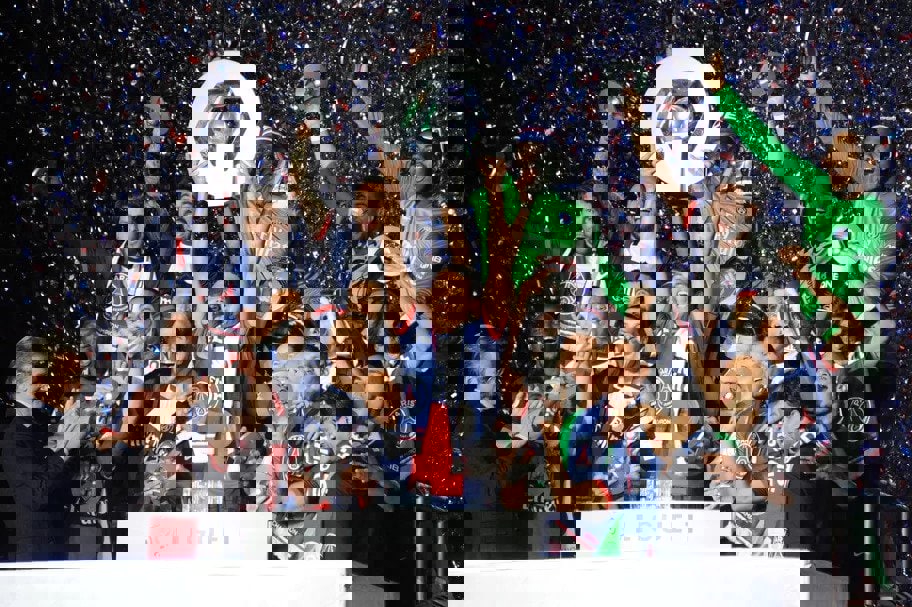 1708425