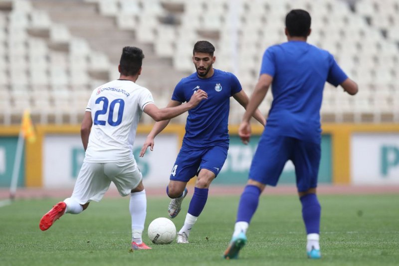 فرهاد مدافع جدید در استقلال رو کرد