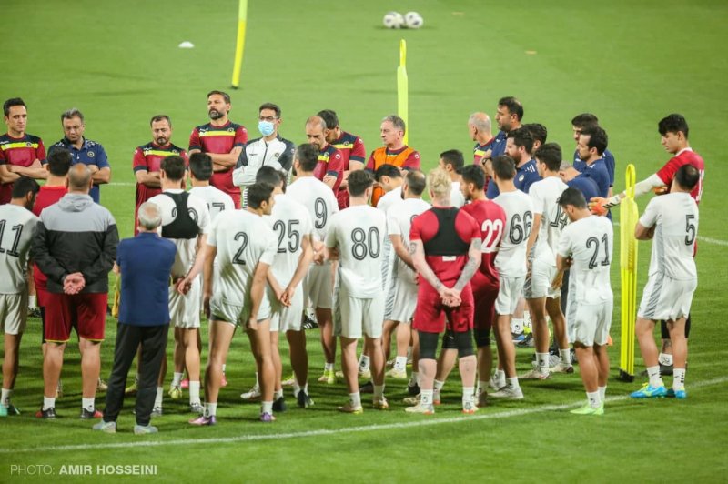 سپاهان برای بازی با استقلال استارت زد 